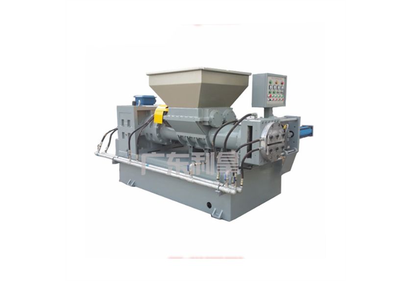 橡膠出片擠出機(jī)：工業(yè)制造的精密伙伴-3